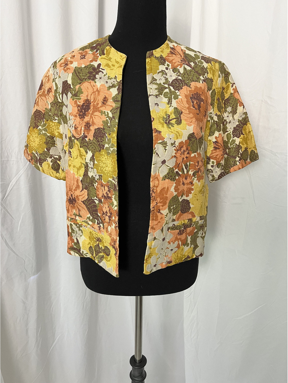 Vintage 70s California Girl for Neiman Marcus Floral Barkcloth Cropped Jacket